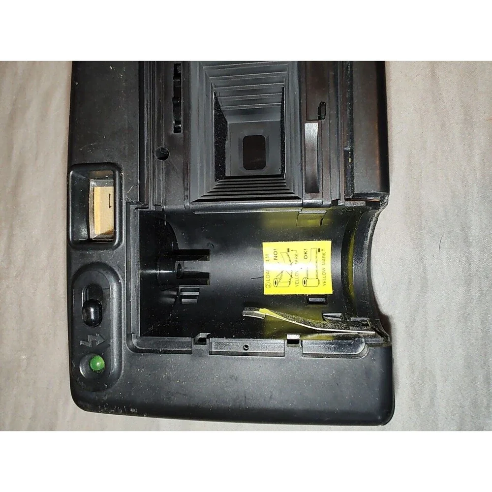 Studio 35 ST-200 Point & Shoot Reusable Camera w/Flash Black For Parts No Test